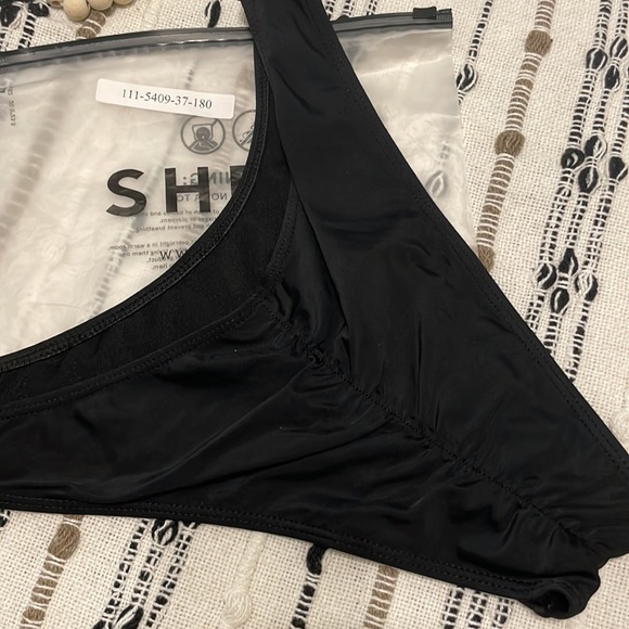 Swim bottoms - Picture 5 of 5